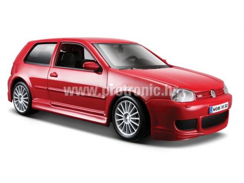 Metalni automobil 1:24 Volkswagen Golf R32