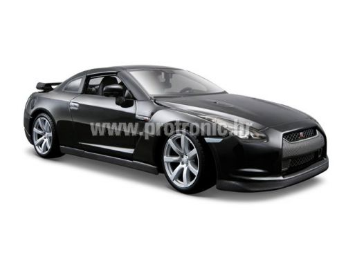 Metalni automobil 1:24 2009 Nissan GT-R